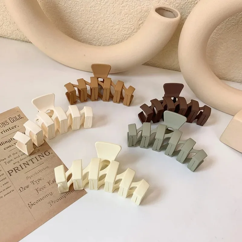 Korean Neutral Coffee Large Pl - Jewelry Making Adults recensione e prezzo
